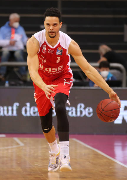 备受瞩目 备受瞩目