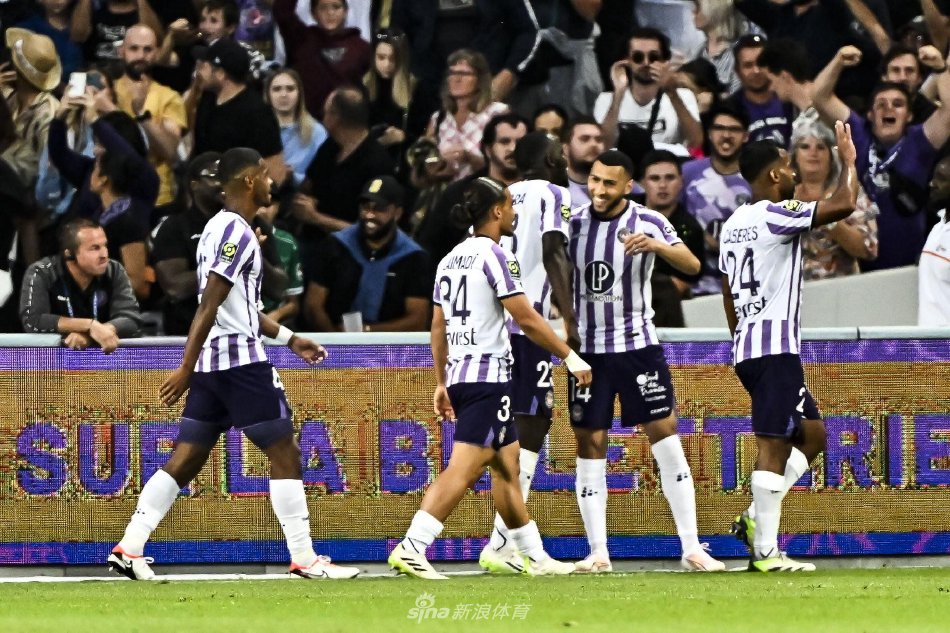 只关心自己 只关心自己